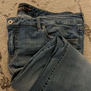Torrid medium wash skinny jeans